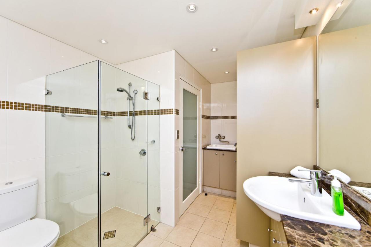 Harbour View Penthouse - The Perfect Location * Nelson Bay