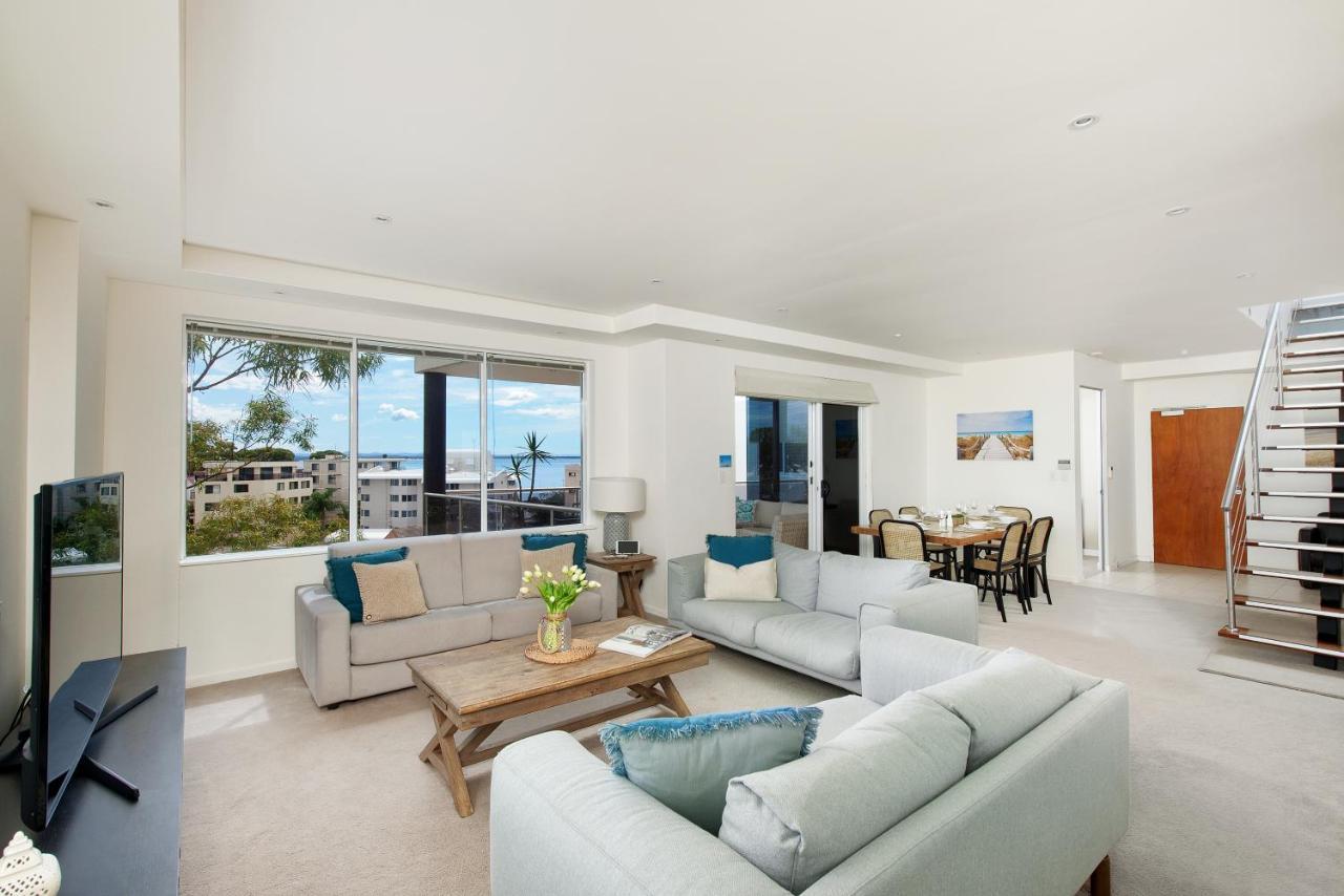 Harbour View Penthouse - The Perfect Location Holiday home *